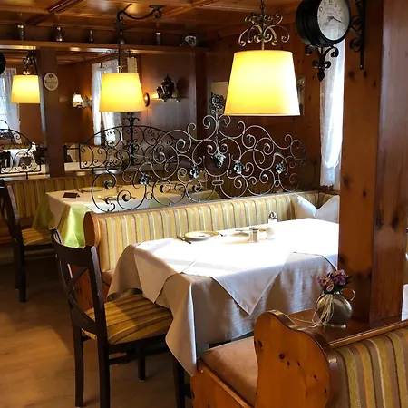 Alpenrose Gut Schlafen & Fruehstuecken Hotel *