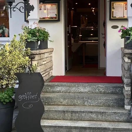 Alpenrose Gut Schlafen & Fruehstuecken Hotel